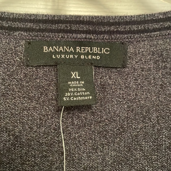 NWT $69 BANANA Republic Luxury Blend Pullover Sweater Heather Gray with Cashmere - Picture 2 of 15